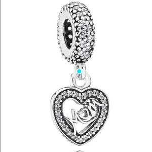 PANDORA Center of My Heart Mom Charm. Ale 925 s